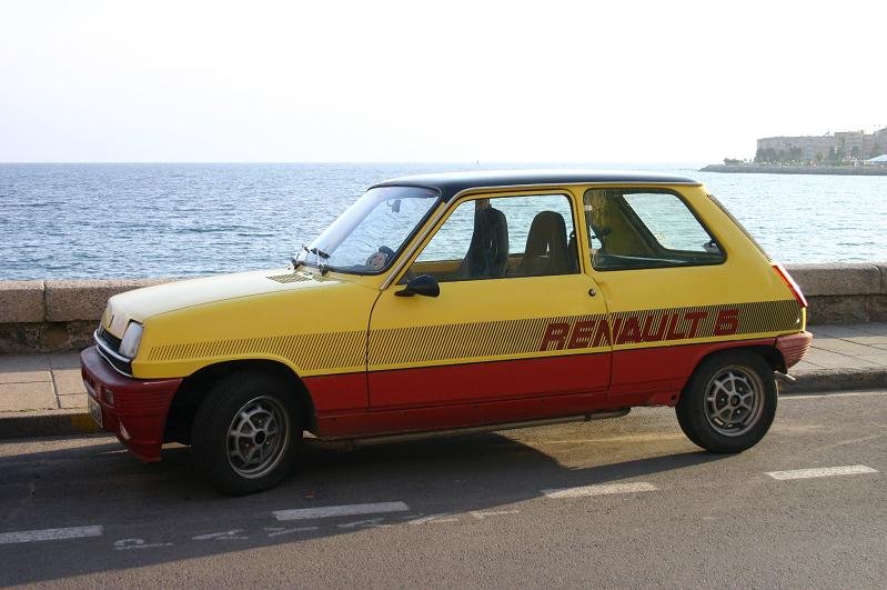 Cinque cose che forse non sai sulla Renault 5